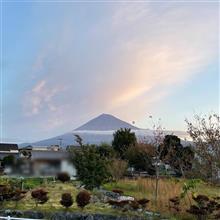 電車の車窓からの富士山🗻🚃