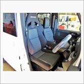 N-VANにRECARO装着 ...