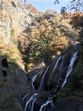 紅葉の袋田の滝 と 大洗海岸 ドライブ