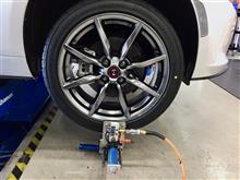 ハブ防錆処理とセンターフィット取付でこだわりのタイヤ･ホイール装着。POTENZA S007Aへの交換で、乗り味がさらに上質に!!