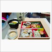 今宵は美濃吉のお弁当     ...