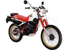オフロードバイク初のDOHCエンジン搭載　ヤマハXT250T