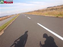 ゼロヨンできるくらいの直線もあるし、快適な道路♪