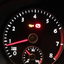 この時期にエンジンオイル警告灯点灯😱 この時期にエンジンオイル警告灯点灯😱