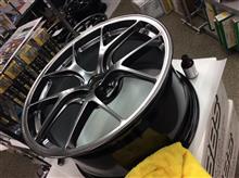 新品のBBS RI-Dがさらにピカピカに!!「anyany ホイールガラスコーティング」はじっくりしっかり丁寧に施工するのが大切なんですよね。