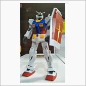 ガンダム大地に立つ