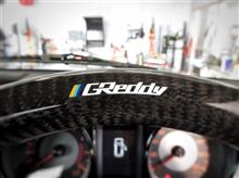 カーボンと3色ステッチの組み合わせに心奪われました！新型ジムニーシエラ（JB74W）に「トラスト GReddy カーボンステアリング」の取り付け！