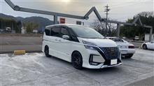 新車のセレナにHKS車高調取り付け！