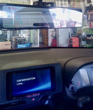 ディスプレイオーディオもいいんだけど、サイバーナビでいい音を聴きたかったのでオーディオレス車を選択。いい感じにインストールできました。デジタルルームミラーも取り付けて、後方視界もバッチリ!!