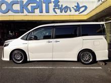 金バネ、TEIN IGH.TECHスプリングでちょうどいい感じの車高に仕上げました。ミニバンはやっぱりこれくらい下げたほうがステキですよね。