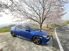 満開の桜とTAKUMA号（FK7）