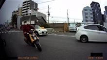 交差点での見込み右折のバイク危険じゃないかな･･･ 