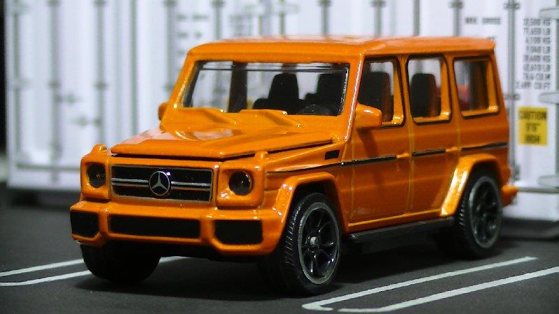 メルセデスベンツAMG G63 オレンジ　 1/18ミニカー未展示保管品