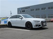 黒い悪魔にさようなら...AUDI A4アバント　ブレーキパッド交換　ディクセル製タイプM 更に男前に