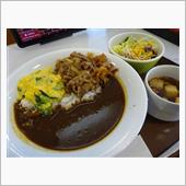 オム牛カレー