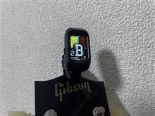エレキギターをチューニングする