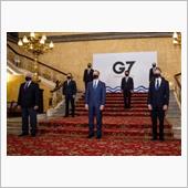 G７