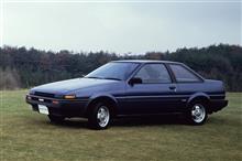 あんまりにもAE86を神格化し過ぎてしまったっていうのもあるんじゃないかな…今となっては86を探すよりも純然たる85を探すほうが希少価値ありそうだけどね(85ベースの86とかで使い潰されてるだろうし)