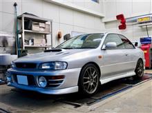 ボクサーサウンドが忘れられず手に入れ直した2ドアのインプレッサWRX。まずはクスコ･ストリートゼロAを装着して、タイヤをPOTENZA S007Aへ交換。すっごく気持ちよく走れるようになりました。