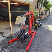 炎暑にエンジン降ろし。