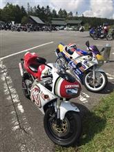 ガンマ　久々ビーナスラインへ、NSR250R MC28 Rothmans 乗りと久々に出会う　