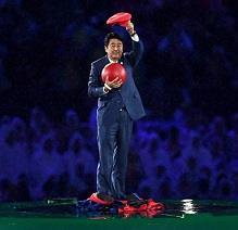 「8月8日」説。