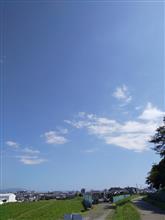 暑くなりそうな空〜