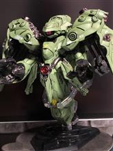続✖️84【ガンダムコンバージ】ノイエ・ジールの墨入れと部分塗装