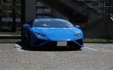 今日のランボルギーニ・ウラカンEVO RWD。今までの方針を翻意し、プロテクションフィルムを貼ることにした