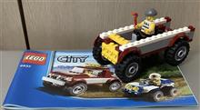 レゴシティのオフロード4WD(ボディ下部組立)です♪ レゴシティのオフロード4WD(ボディ下部組立)です♪