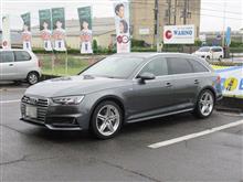 メンテナンスは大事...AUDI　A4アバント　エンジンオイル交換　FUCHS　C3