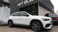 Mercedes-Benz GLA２００ｄ　窓枠モールとルーフレール ラッピング！！