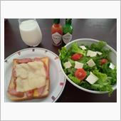 今日の朝食は
