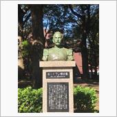 秋の上野にて