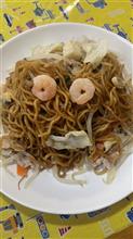娘I、II 姉妹揃って、お昼ご飯を食べました。