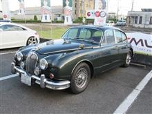 重い腰を...ジャガーMK2　サスペンション交換＆ブッシュにマウントにゴムブーツ交換