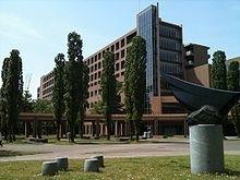 東京外国語大学院……( TДT) 東京外国語大学院……( TДT)