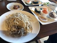 本日のお昼ごはん