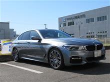 黒い悪魔にさようなら..BMW G30 523d　ブレーキパッド交換　Racingmateブレーキパッド