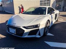 久しぶりのディラー、Audi 訪問・R8試乗