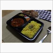 個性光るカレーをテイクアウト ...