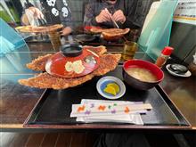 わらじカツはデカい！😱