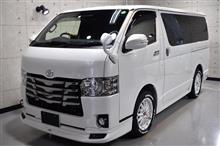 日本の商用車の代表格。トヨタ・ハイエースのガラスコーティング【リボルト埼玉北】 日本の商用車の代表格。トヨタ・ハイエースのガラスコーティング【リボルト埼玉北】