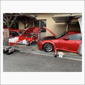 赤いマツダ車2台