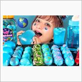 Z世代に大人気の「地球グミ」 ...