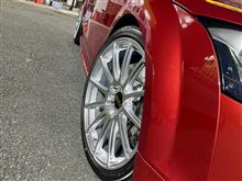 ひと目ぼれしたダイヤモンドシルバーの“BBS FS”をPOTENZA S007Aと組み合わせて装着しました。スポーティだけれどエレガント。BBSはクルマの魅力をさらに際立たせてくれます。