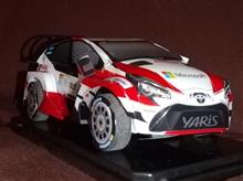 TOYOTA YARIS WRC ペーパークラフト