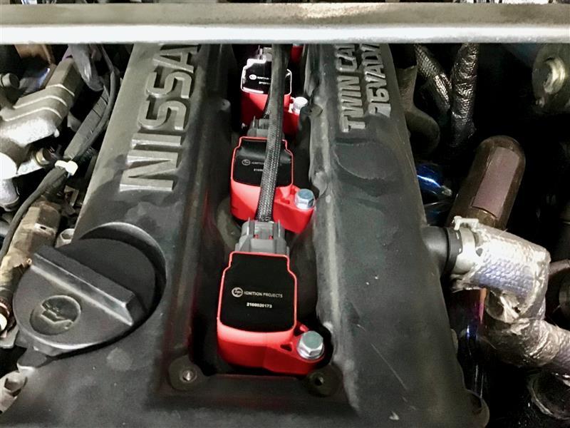 R35GT-R用をベースに開発された専用の強化ダイレクトイグニッション 