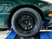 ユーノスロードスター NA6CEをリフレッシュ。15インチの“ENKEI RPF1”と“POTENZA RE-71RS”を組み合わせ、“TEIN FLEX Z”をセット。さらに楽しく走れそうです。