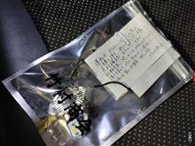 -3℃下で行う大型トラックのフォグランプ交換